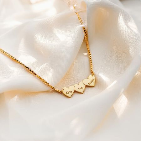 Personalized Heart-Shaped Name Necklace - For Mom Grandma